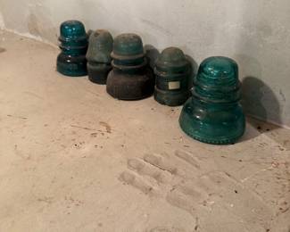 Glass insulators