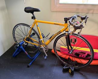 Cannondale road bike and trainer