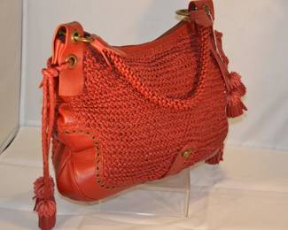 Side View of the Isabella Fiore Glory Molly Hobo Handbag