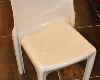 Another View of the Mid Century Selene Chair