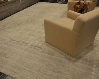 Contemporary Ben Soleimani for Restoration Hardware Vintage Hand Loomed Textured Area Rug, 9'11" x 13'9". Muted Cream, Grey and Beige. Slight Damage on two Corners 