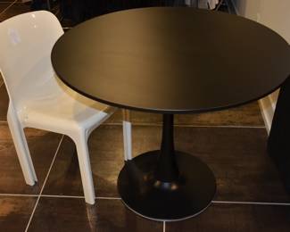 Modern Black Pedestal 35.5" Dining Table, Like New