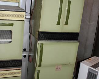 SEARS METAL KIDS KITCHEN SET