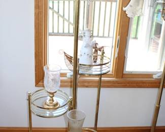 VINTAGE FLOOR LAMP w/3 TIERS