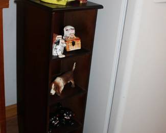 CUTE MINI SHELF w/BALL FEET
