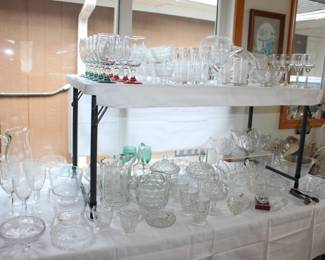 ALL KINDS OF GLASSWARE / CRYSTAL / SERVING PIECES