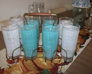 MCM GLASSWARE SET