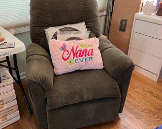 Nice recliner 
