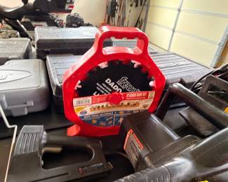 Freud dado saw blade set and power tools