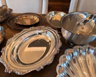 Silverplate serving trays, bowls, and shell dish