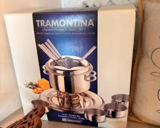 Tramontina stainless steel stock pot, boxed