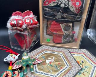 117 ChineseFolkArtCollectionEmbroideredSlippersTextilesOrnament