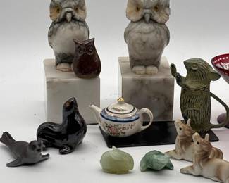 25 AnimalFigurinesMarbleOwlsRubyRedGlassesMiniature