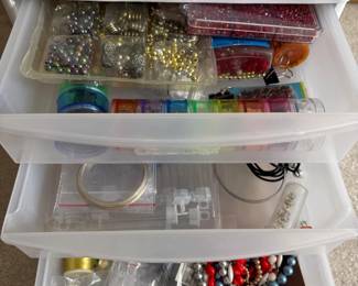 12 JewelryMakingStarterKitBeadsFindingsWireCraftSupplies