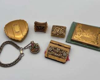 28 VintageVanityTreasuresScentBottleCompactsAccessories