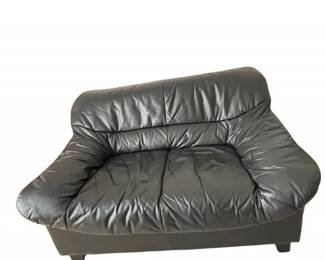 116 ContemporaryBlackLeatherLoveseatwithCustomRaisedLegs