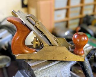 Lie-Nielsen No. 2 bronze smooth plane
