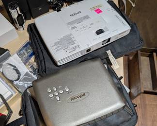 Epson 1771W and InFocus LP70+ projectors