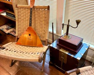 Pair of Vintage MCM Yugoslavian Folding Lounge Chairs — 1960s Scandinavian and European design attributed to Ebert Wels, in the manner of Hans Wegner.