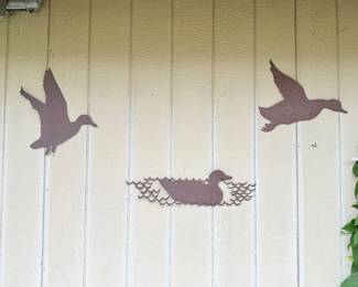 87 RusticMetalHangingDecor
