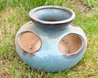 29 CeramicStrawberryPlanter