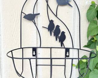 163 MetalHangingBasket