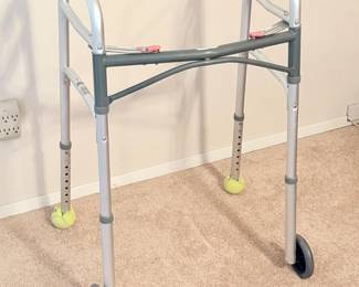 150 DriveMedicalAdjustableWalker