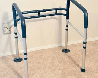 146 ToiletSafetyRailAdjustable