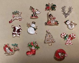 MES021 Thirteen Festive Christmas Brooches
