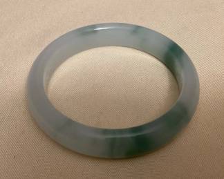 MES184 Green & White Jade Bangle Bracelet New