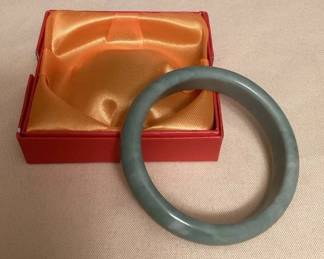 MES181 Green Jade Bangle Bracelet New