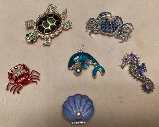 MES016 Six Sealife Brooches
