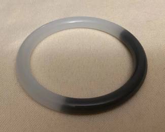 MES171 Greyish Purple & White Jade Bangle Bracelet New
