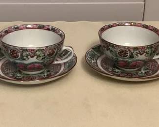 MES009 Set Of 4 Chinese Rose Medallion Teacups & Saucers