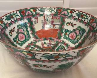 MES030 Extra Large Chinese Rose Medallion Porcelain Bowl 14”