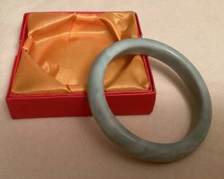 MES182 Light Green Jade Bangle Bracelet New