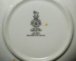 ROYAL DOLTON TAPESTRY TC1024