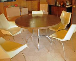 ROUND TABLE ATTRIBUTED TO PAUL MCCOBB