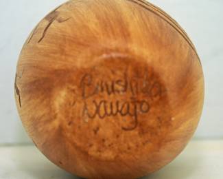 Binish Taa Navajo Etched Clay Pot Pottery Art Native American