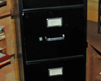 CLEAN METAL FILE CABINET SOLD