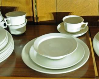 ADAMS CHINA DINERWARE SET