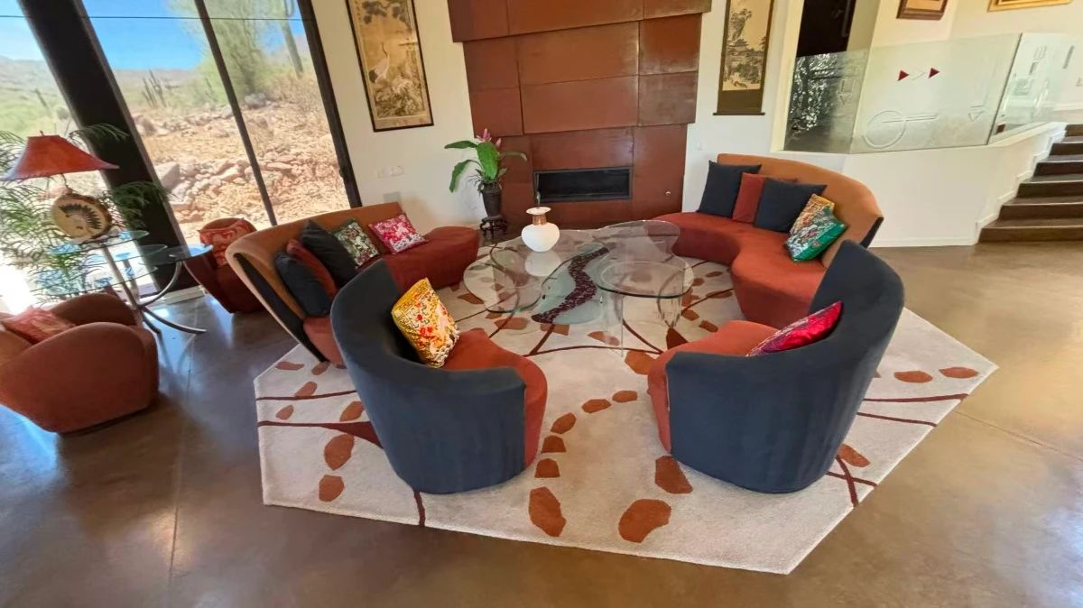 Parnian Luxury Set (2xsofa, 2xchairs, coffee table and carpet $15,000 ($60,000 new)