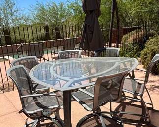 Contemporary Patio Dining Set with 6 chairs $600 (new $3,000)