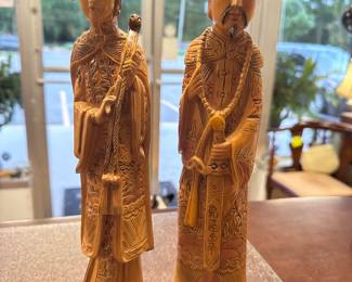 CHINESE EMPERIOR & EMPRESS HAND CARVED WOOD INTRICATE SIGNED FELT BASE 13"