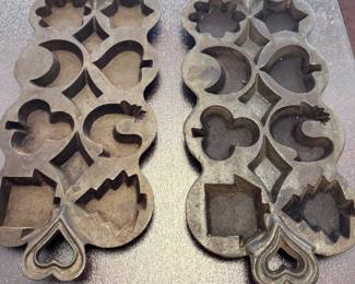 Cast iron pans 