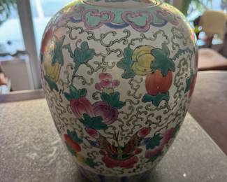 Vintage Chinese Hand Painted Large Porcelain Ginger Jar Vase Urn