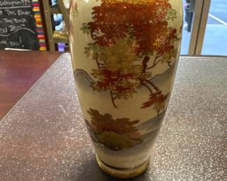 Small Chinese vase