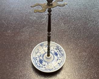 Jewelry holder