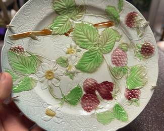 Majolica Raspberries Plate Keller & Guerin Saint Clement