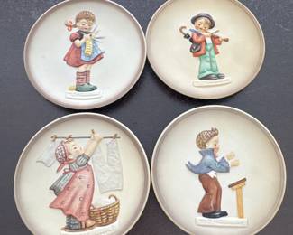 Goebel MI Hummel Miniature Collectors’ Plates
